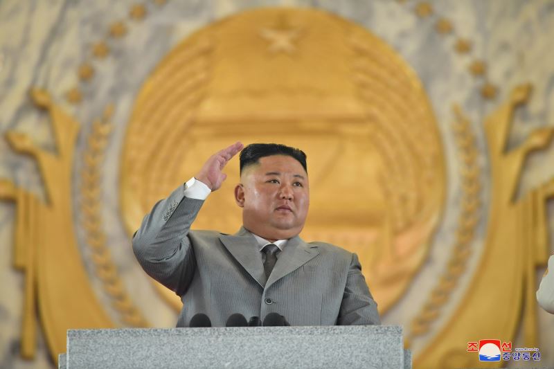 Kuzey Kore lideri Kim Jong-un halktan ağlayarak özür diledi