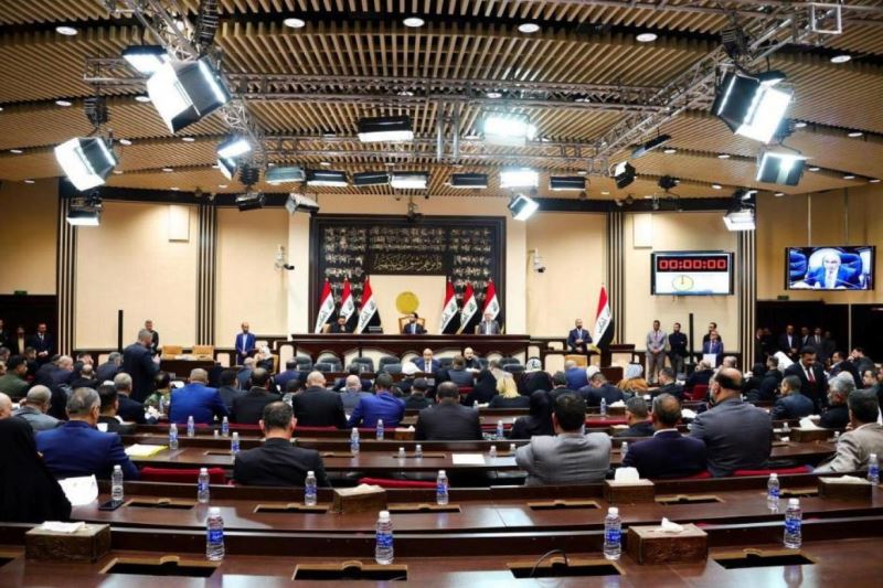Irak Parlamentosu, Kürt Milletvekilleri olmadan sabaha karşı yasa çıkardı