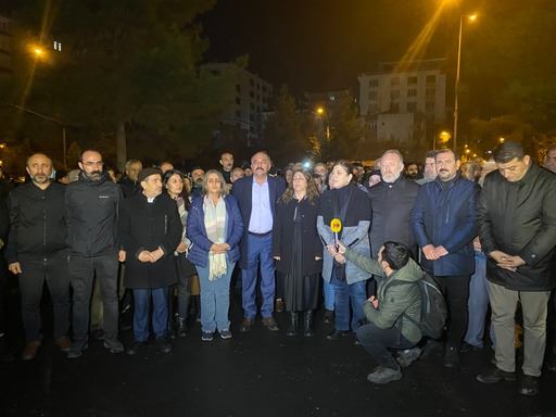 Beştaş: Yargıtayın yetkisi gasp edilerek parti binaları basıldı