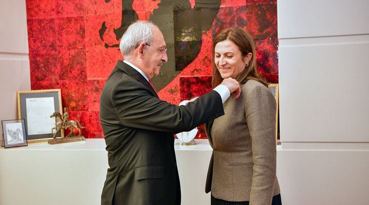 Türkan Elçi CHP’ye katıldı