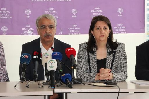 Yeşil sol parti seçim startını verdi