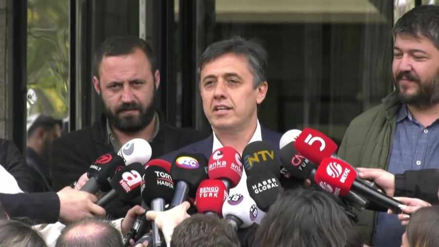 Yeşil Sol Parti aday listesini YSK