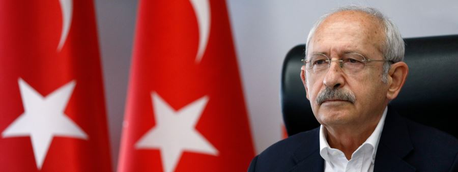 Kılıçdaroğlu, Erdoğan’ın iddialarına, ‘İşte hendek, işte deve’ şarkısıyla yanıt verdi