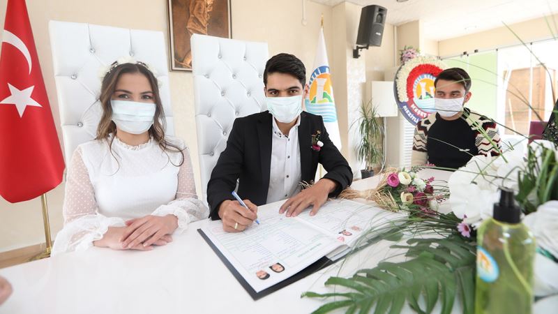 Maskeli nikah...