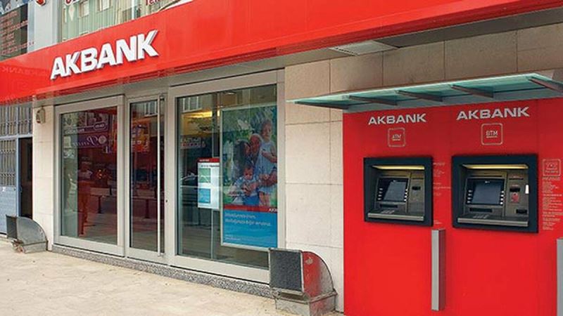 Akbank alacaklarını erteledi