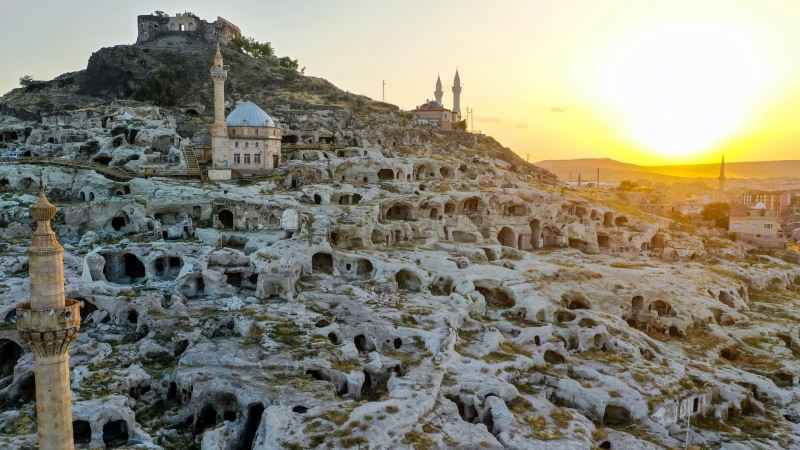 Dünyanın en büyük yamaç yerleşim alanı Kayaşehir