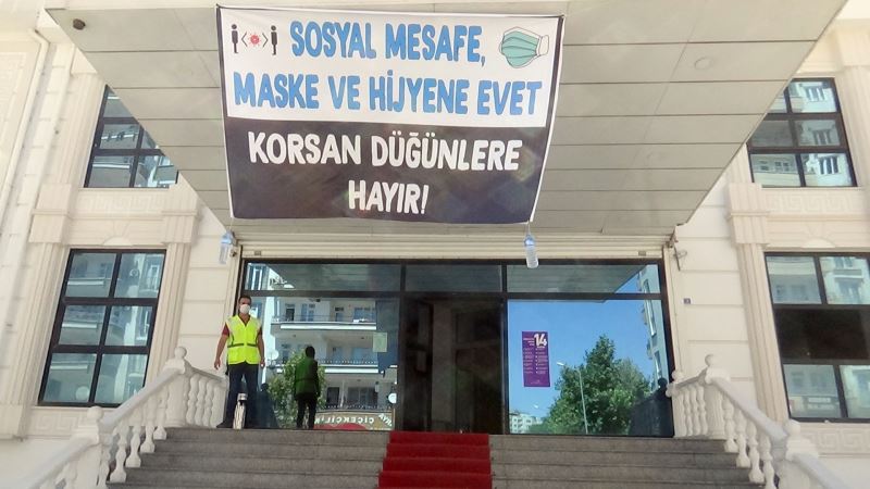 Düğün salonu işletmecilerinin korsan düğün tepkisi, 3 gün kepeng kapatacaklar