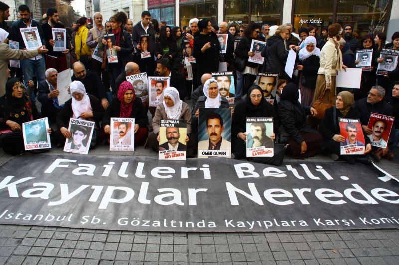 Cumartesi Anneleri: Peker