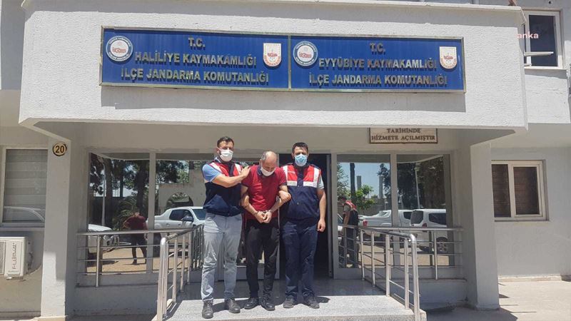 Öğrencilerine cinsel istismar suçundan 70 yıl hapis cezası olan eski öğretmen yakalandı