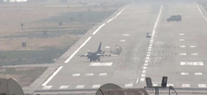 Diyarbakır Havalimanı bir ay uçuşlara kapatılacak