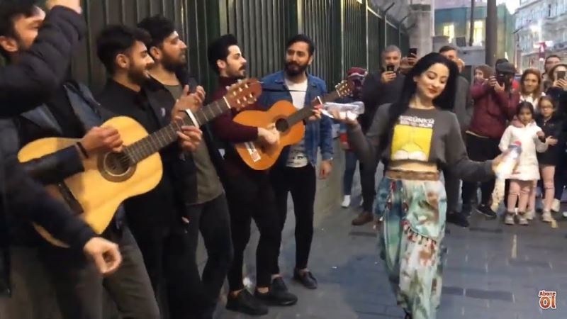 İstiklal caddesinde sokak müzisyenlerine yasak geldi